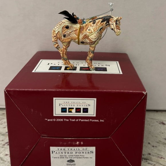 2006 The Trail of Painted Ponies Ornament "Fetish Pony" - Picture 2 of 11